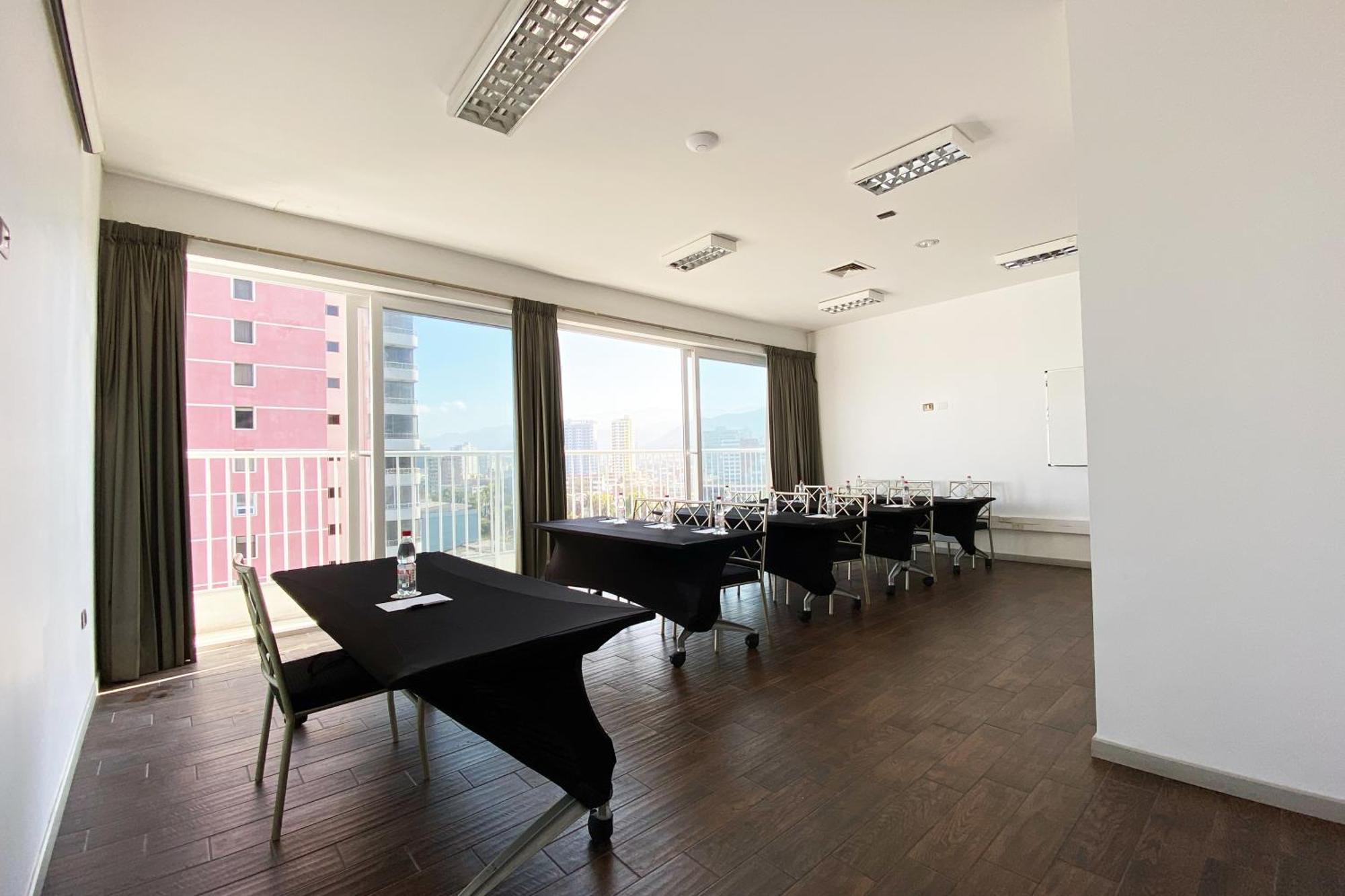 Wyndham Garden Antofagasta Pettra Hotel Exterior photo